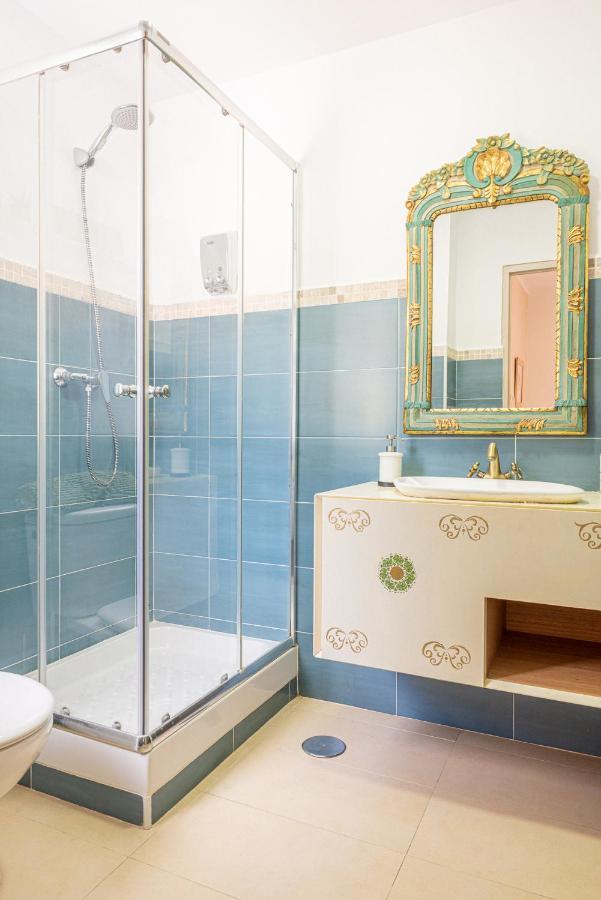 Blue Castle Homestay
